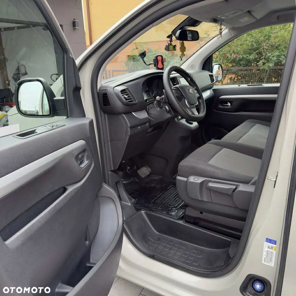 Toyota ProAce Kombi 2.0 D-4D Long 2,8t - 10