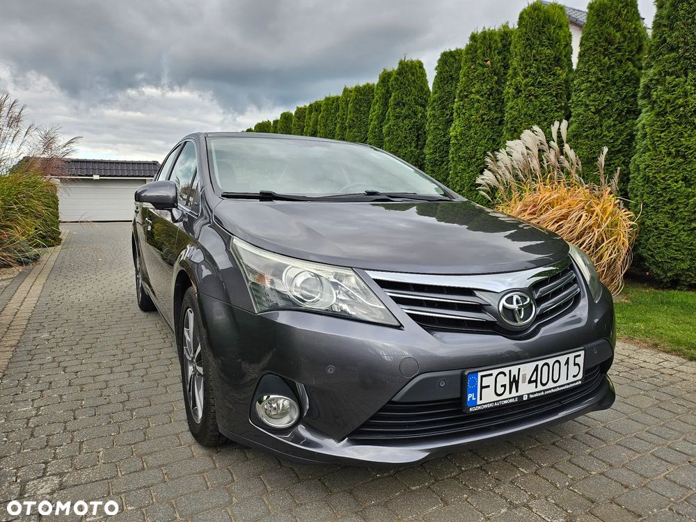 Toyota Avensis 1.6 Life - 19