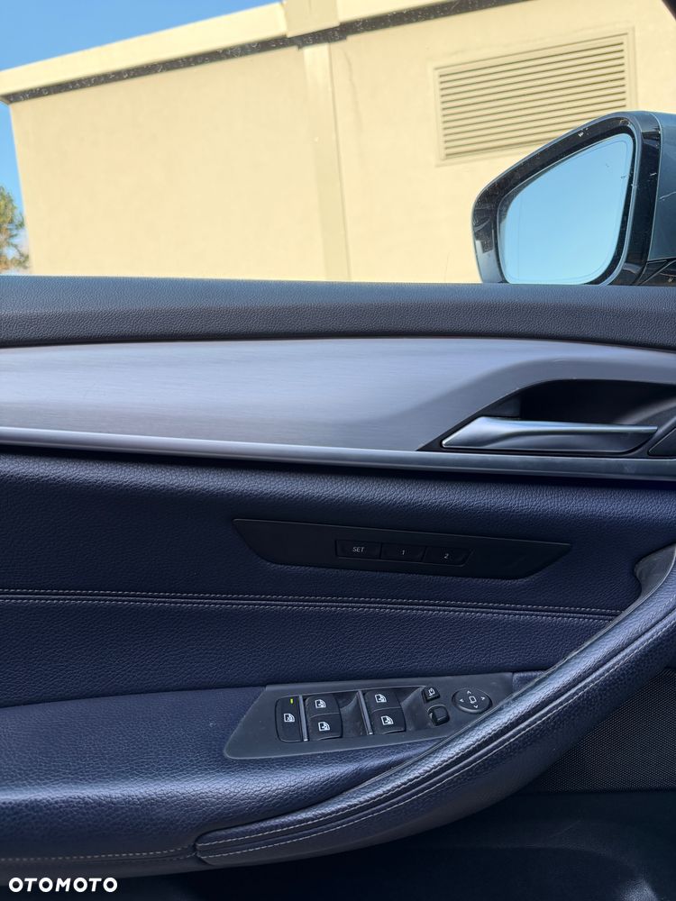 BMW Seria 5 520d xDrive Sport Line - 15