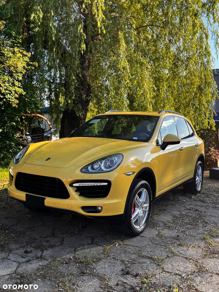 Porsche Cayenne Turbo - 1