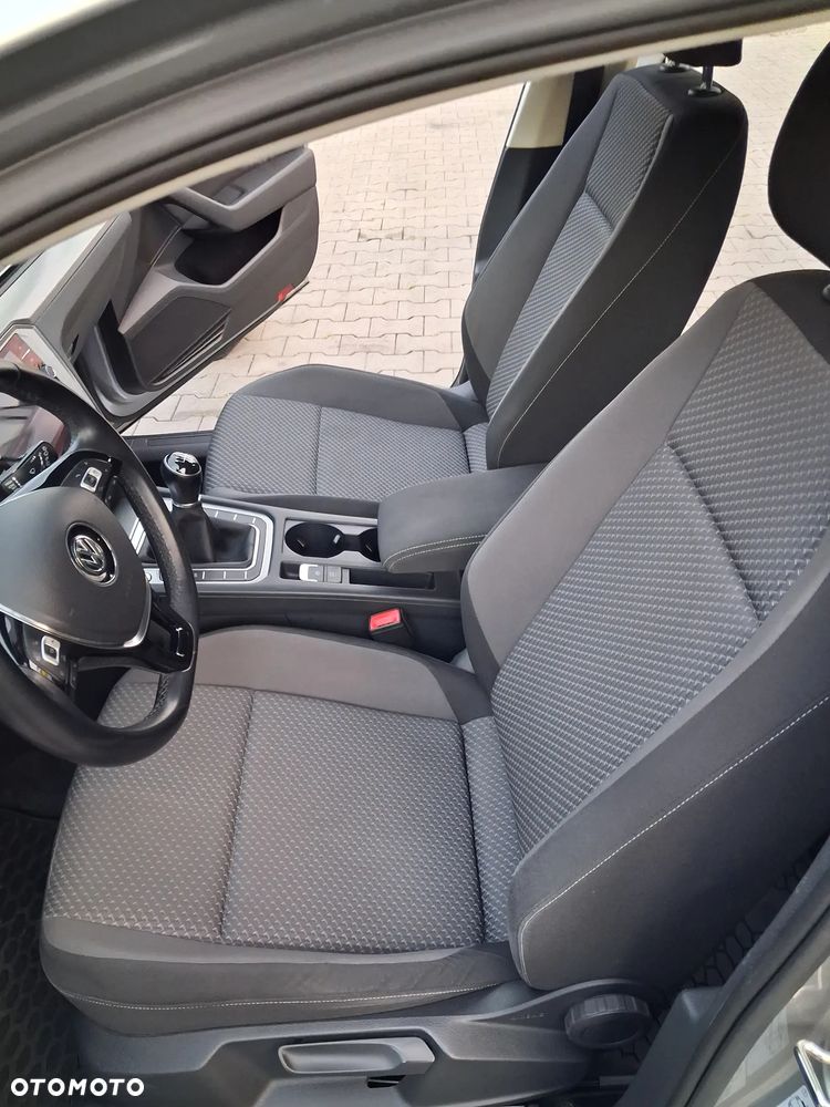 Volkswagen Passat 2.0 TDI BMT City - 14