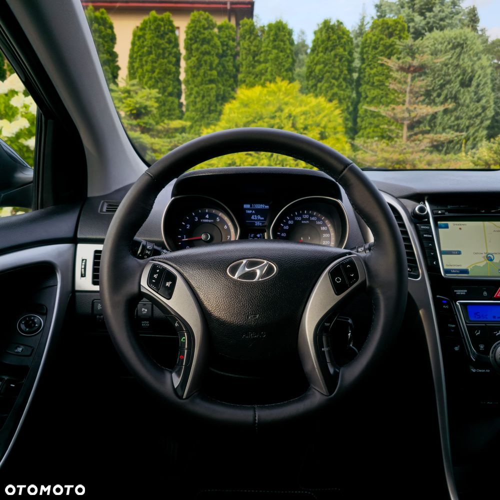 Hyundai i30 1.6 Automatik Style - 38