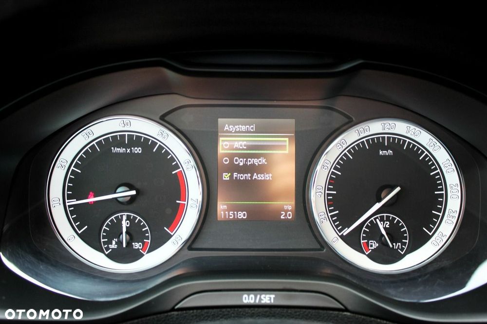 Skoda Karoq 1.5 TSI ACT Ambition DSG - 13