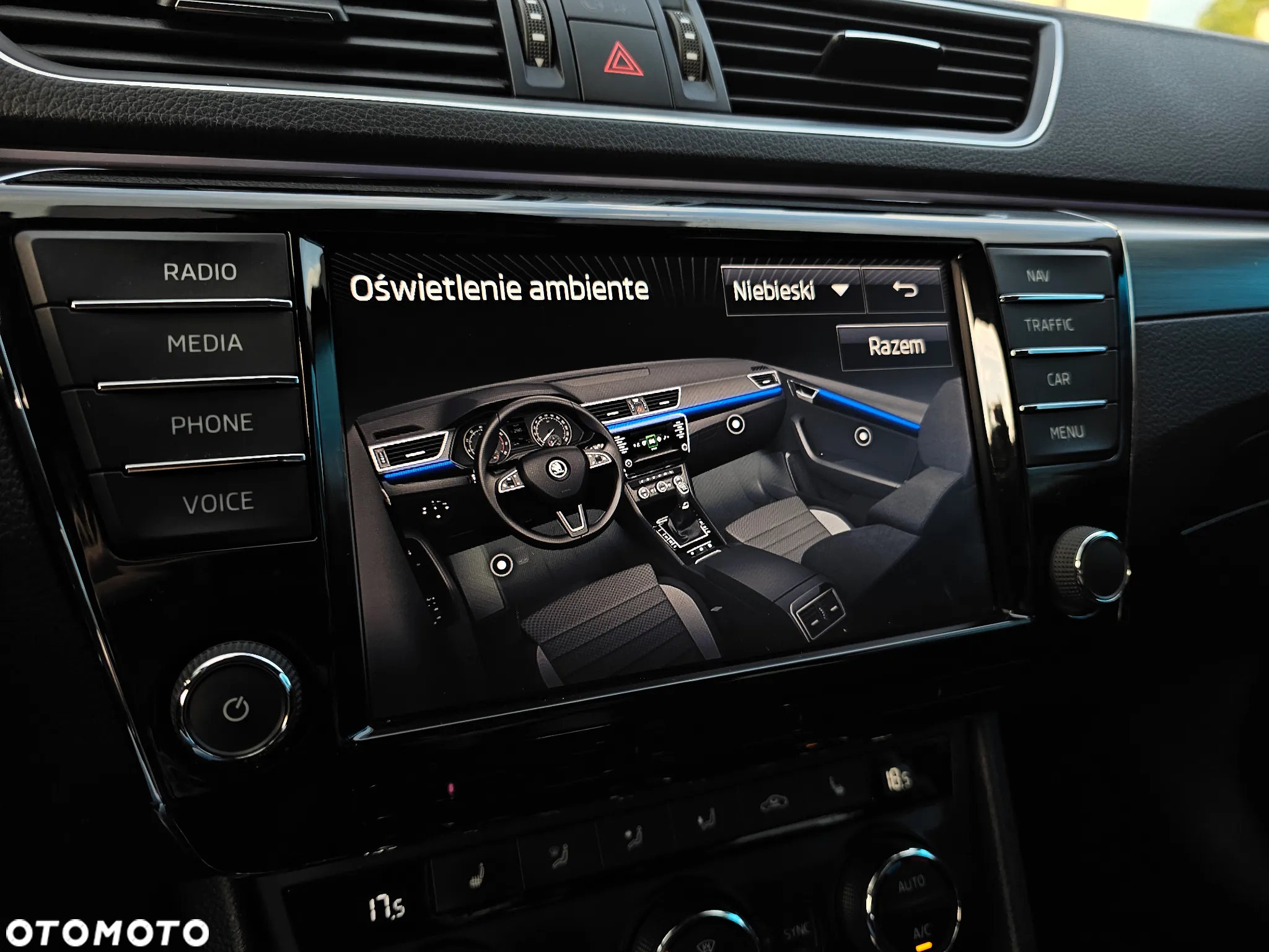 Skoda Superb 2.0 TDI Style DSG - 23