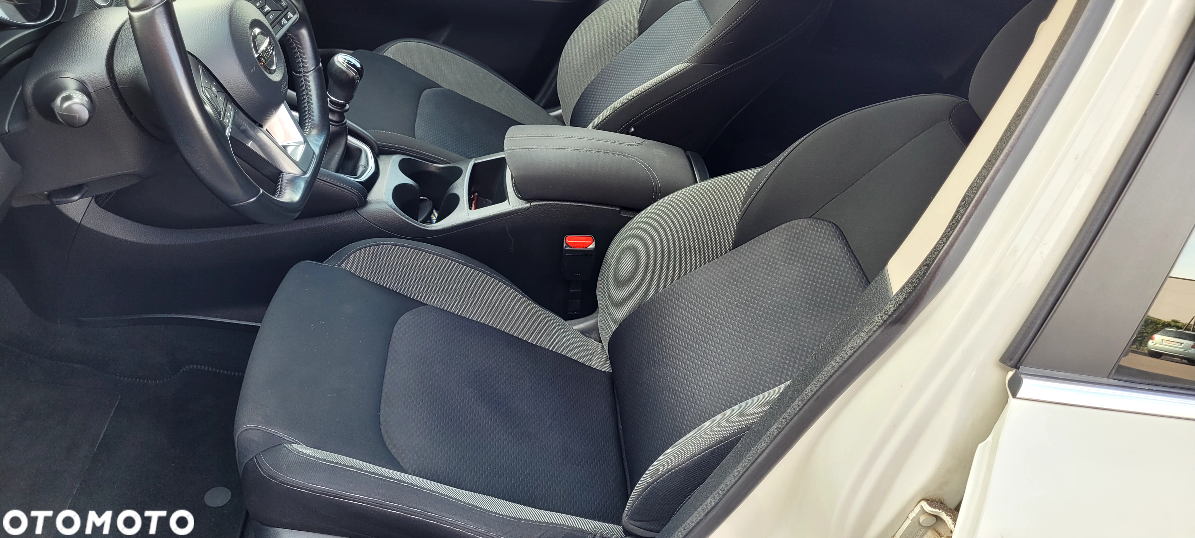 Nissan Qashqai 1.2 DIG-T N-Connecta - 11