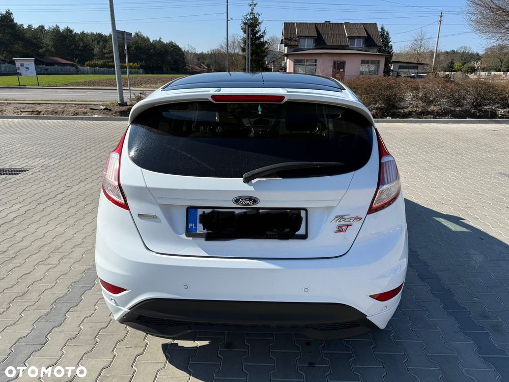 Ford Fiesta - 5