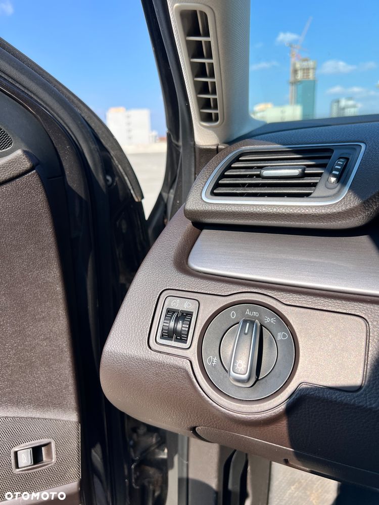 Volkswagen Passat 1.8 TSI Comfortline DSG - 15