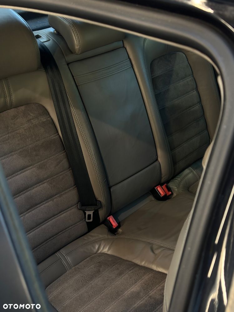 Volkswagen Passat 2.0 TDI Comfortline - 4