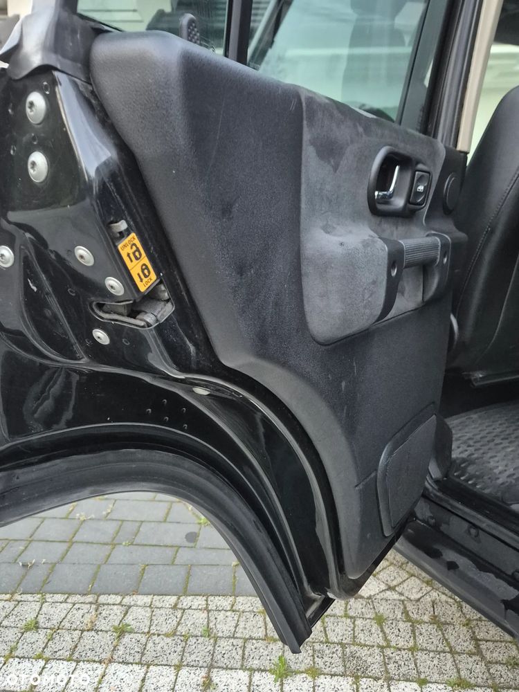 Land Rover Discovery 4.0 V8 XS - 9