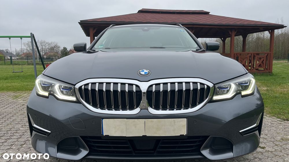 BMW Seria 3 320d Luxury Line Purity sport - 13