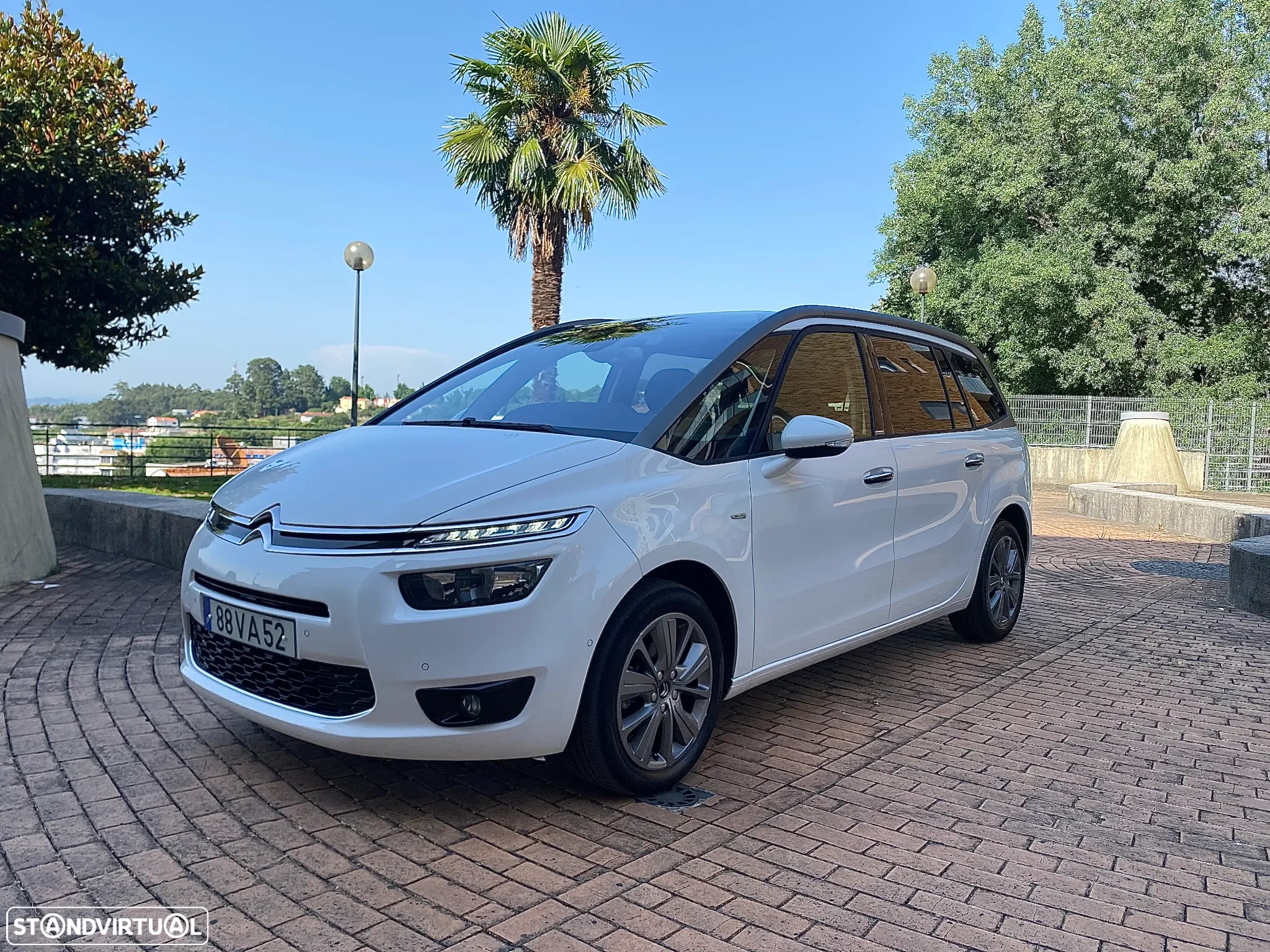 Citroën C4 Grand Picasso 1.6 e-HDi Exclusive - 2