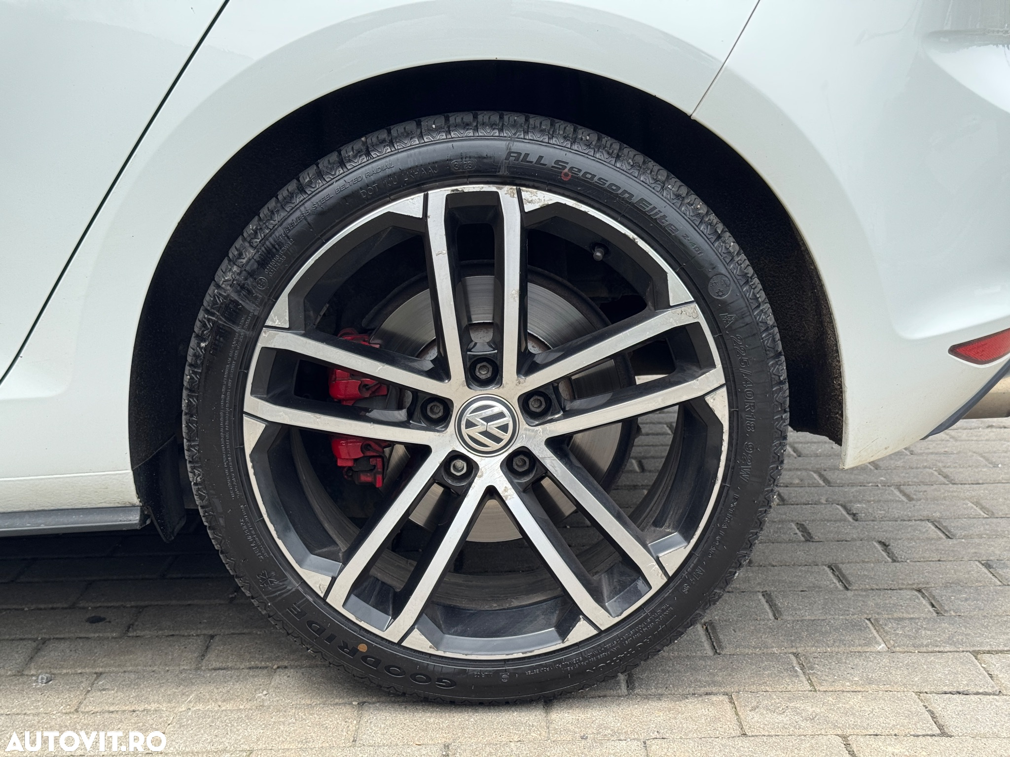 Volkswagen Golf 2.0 TDI DSG GTD - 10