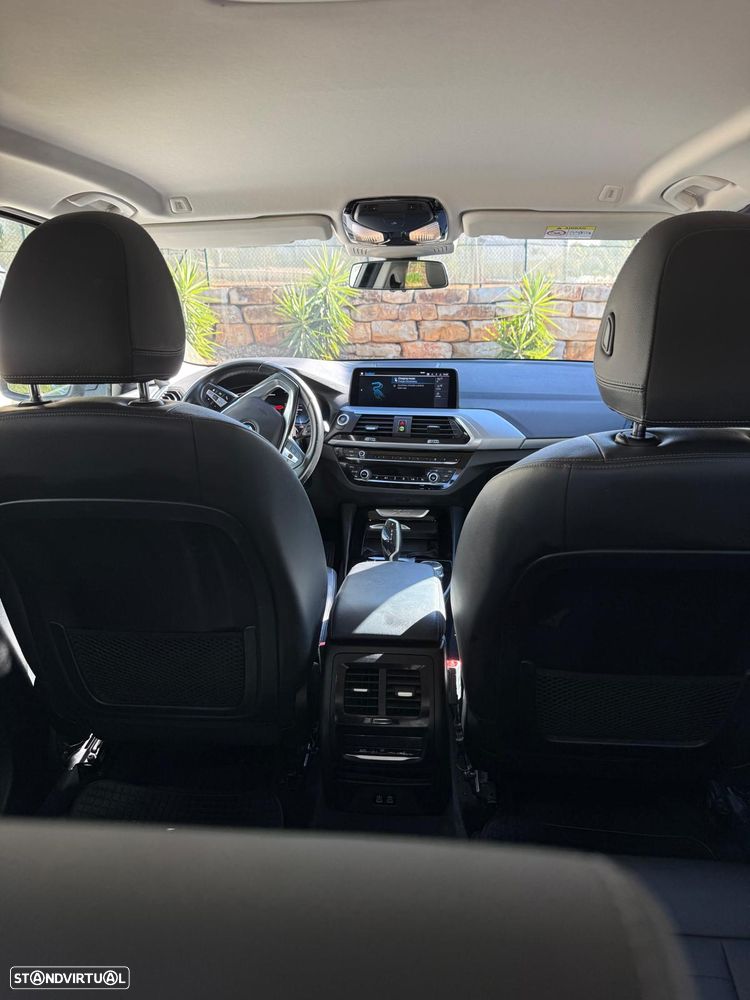 BMW X3 30 e xDrive Line Luxury - 27