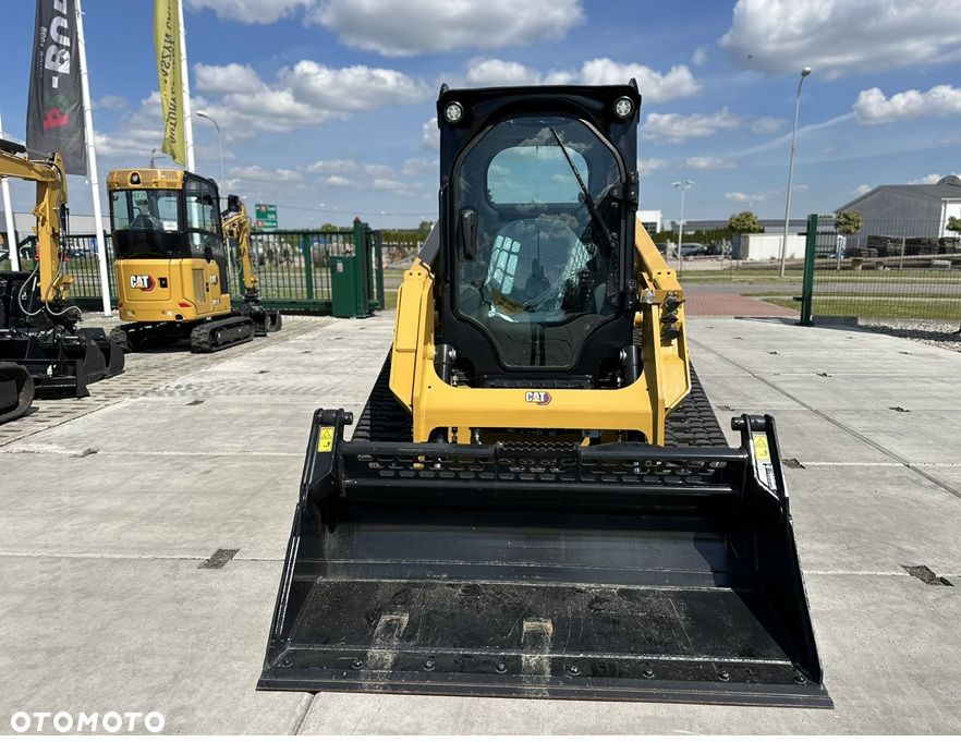 Caterpillar 249D3 - 4