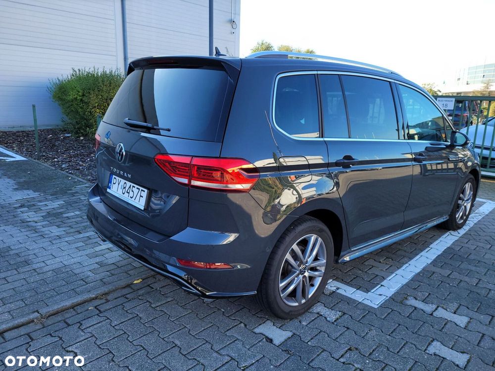 Volkswagen Touran - 4