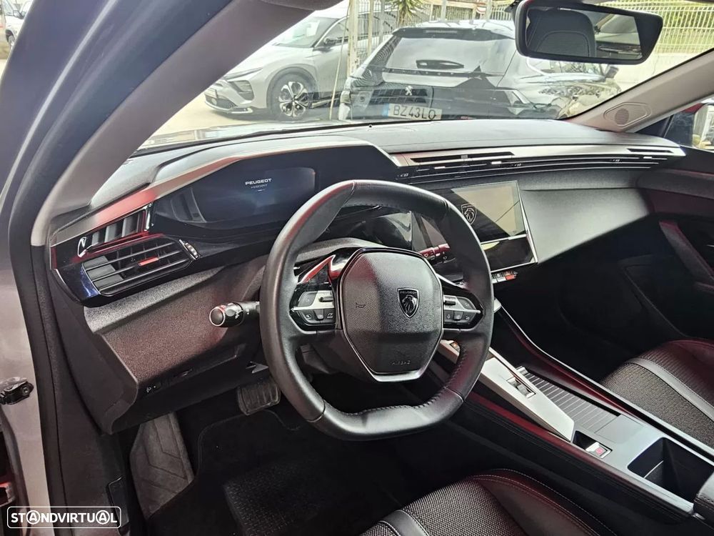 Peugeot 308 SW 1.2 PureTech Allure Pack EAT8 — fotografia 7