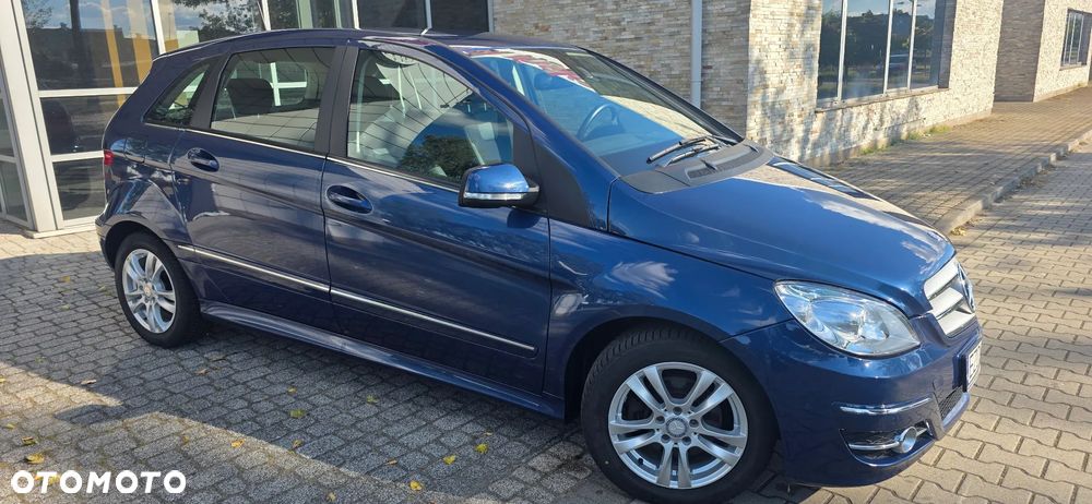 Mercedes-Benz Klasa B 200 Special Edition - 9