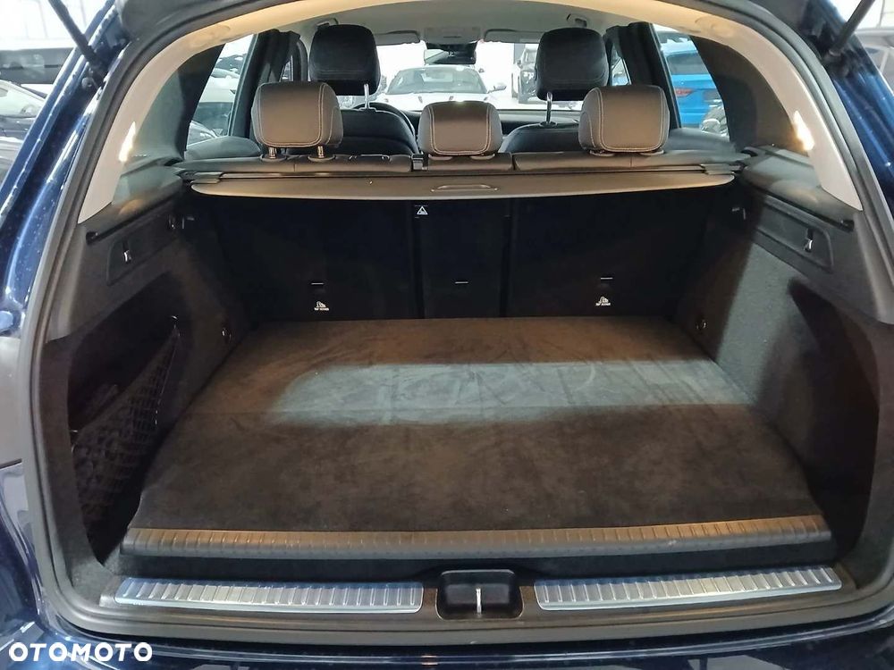 Mercedes-Benz GLC - 23