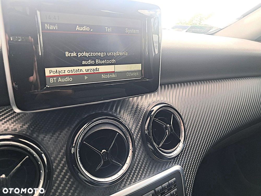 Mercedes-Benz GLA - 19