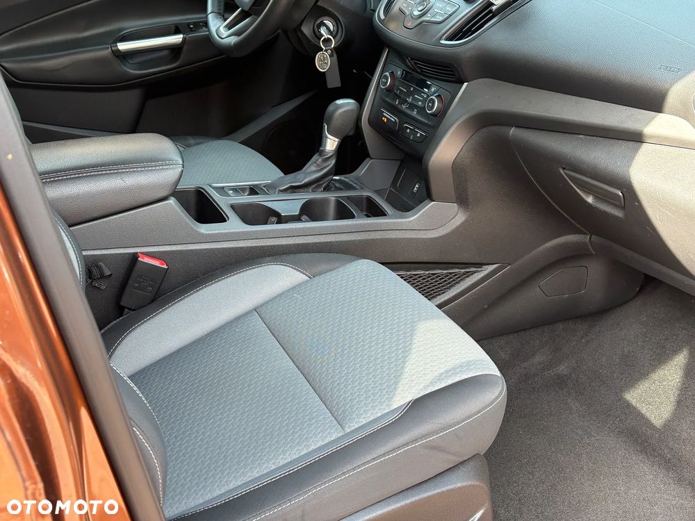 Ford Escape - 8
