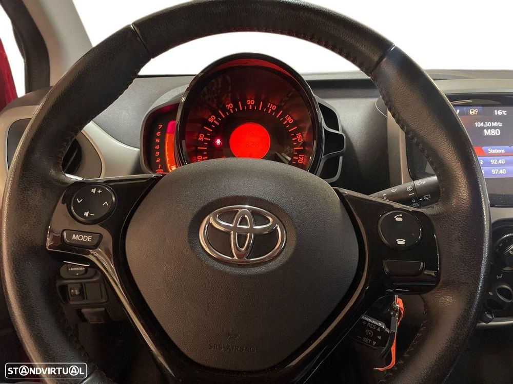 Toyota Aygo 1.0 X-Play+AC+X-Touch - 17