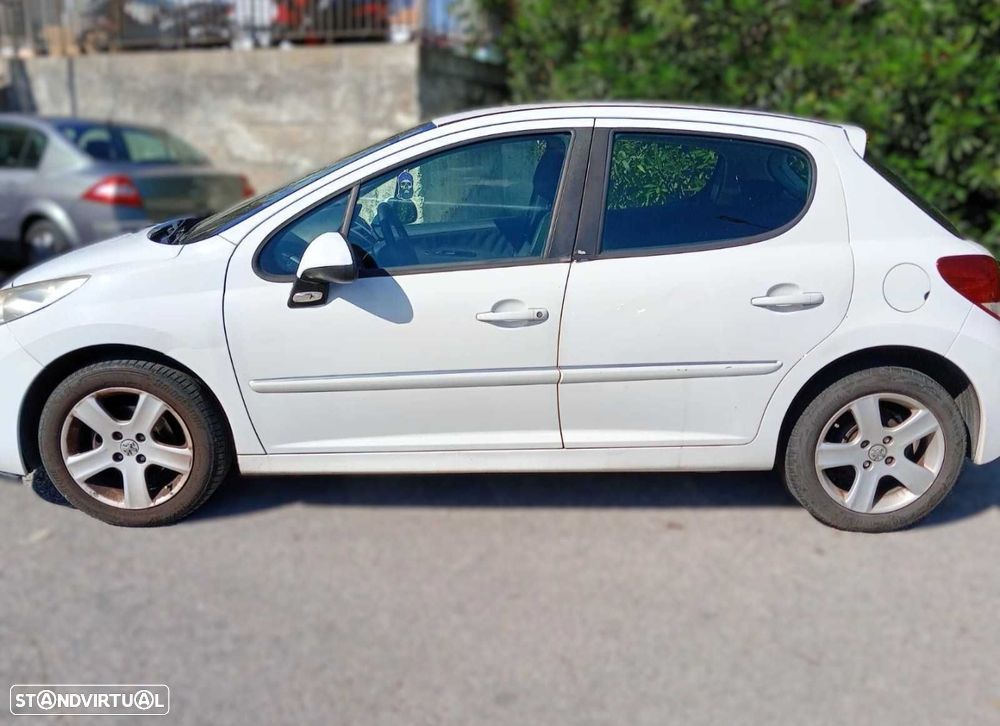 Peugeot 207 1.6 HDi 99g - 1