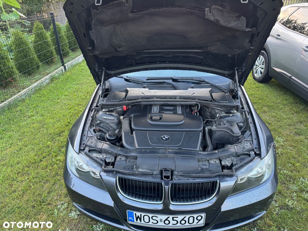 BMW Seria 3 318d DPF - 39