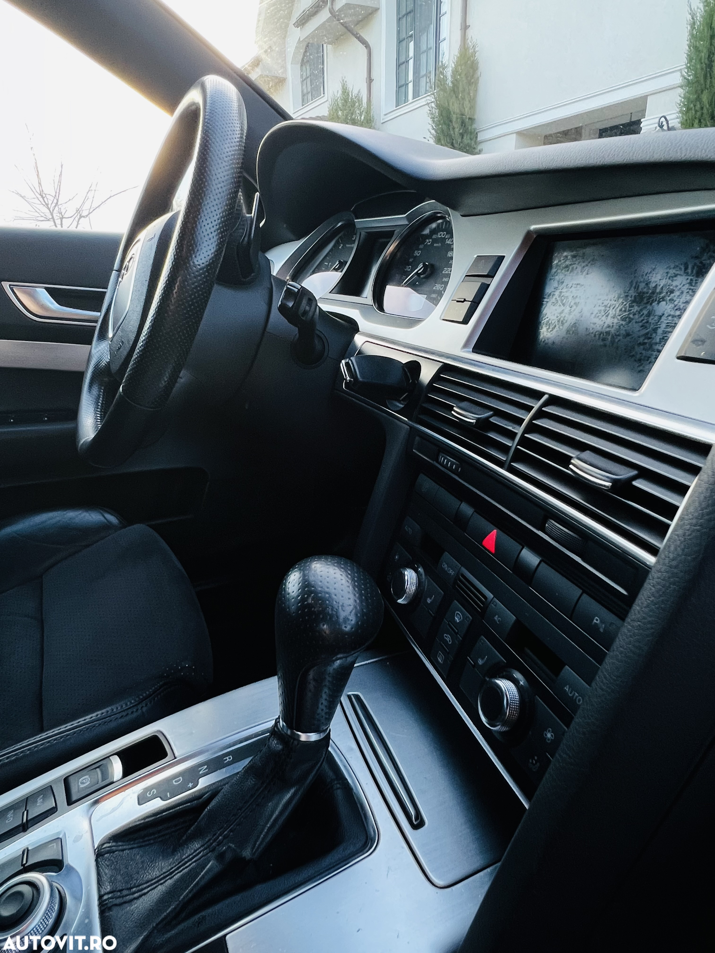 Audi A6 2.0 TDI DPF Multitronic Avant - 12