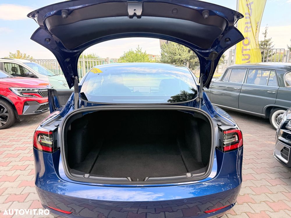 Tesla Model 3 - 22