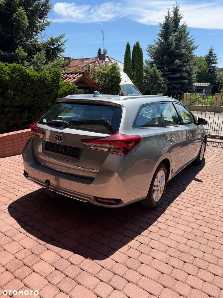 Toyota Auris - 2