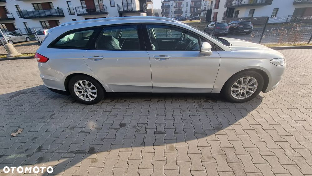 Ford Mondeo 2.0 TDCi STart-Stopp Allrad Vignale - 3