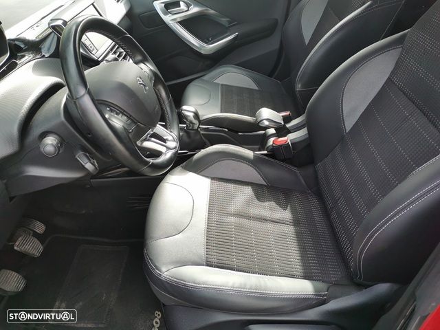 Peugeot 2008 1.2 PureTech Active - 18