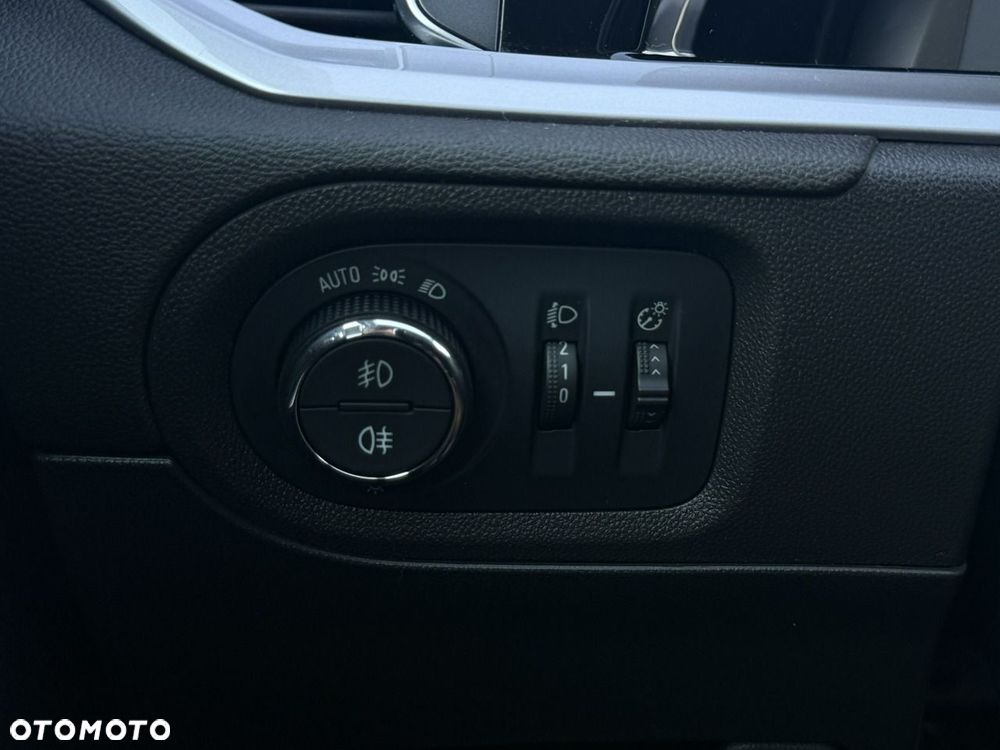 Opel Grandland 1.2 DI Automatik Business Elegance - 31