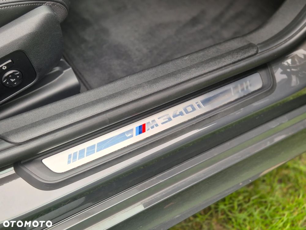 BMW Seria 3 M340i xDrive sport - 39