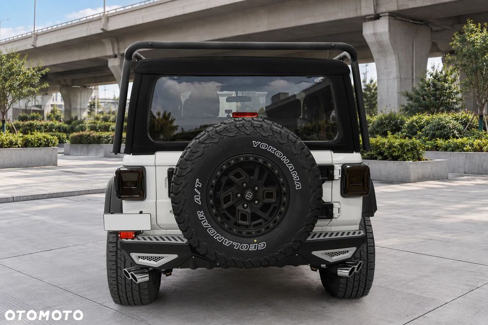 Jeep Wrangler - 6