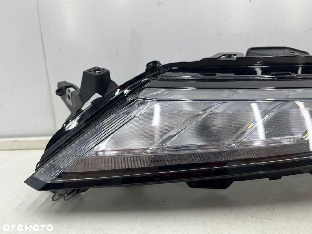 Lampa reflektor Mitsubishi Eclipse Cross LIFT 20r. LEWA przednia górna LED lewy przód edm92205010 - 4