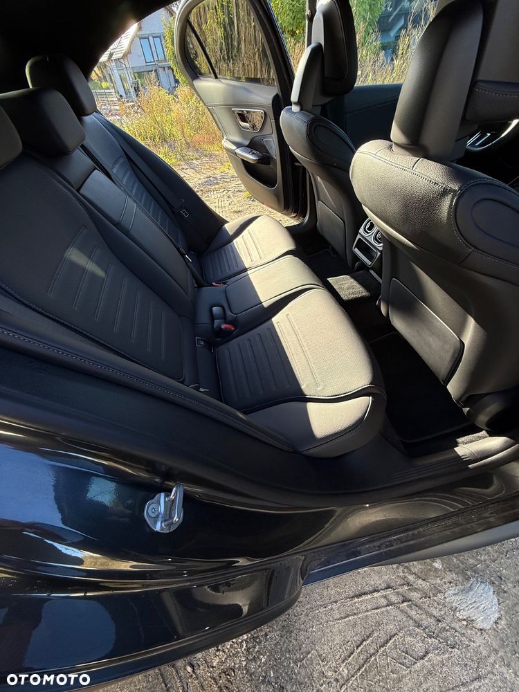 Mercedes-Benz Klasa C 220 d mHEV 4-Matic - 18
