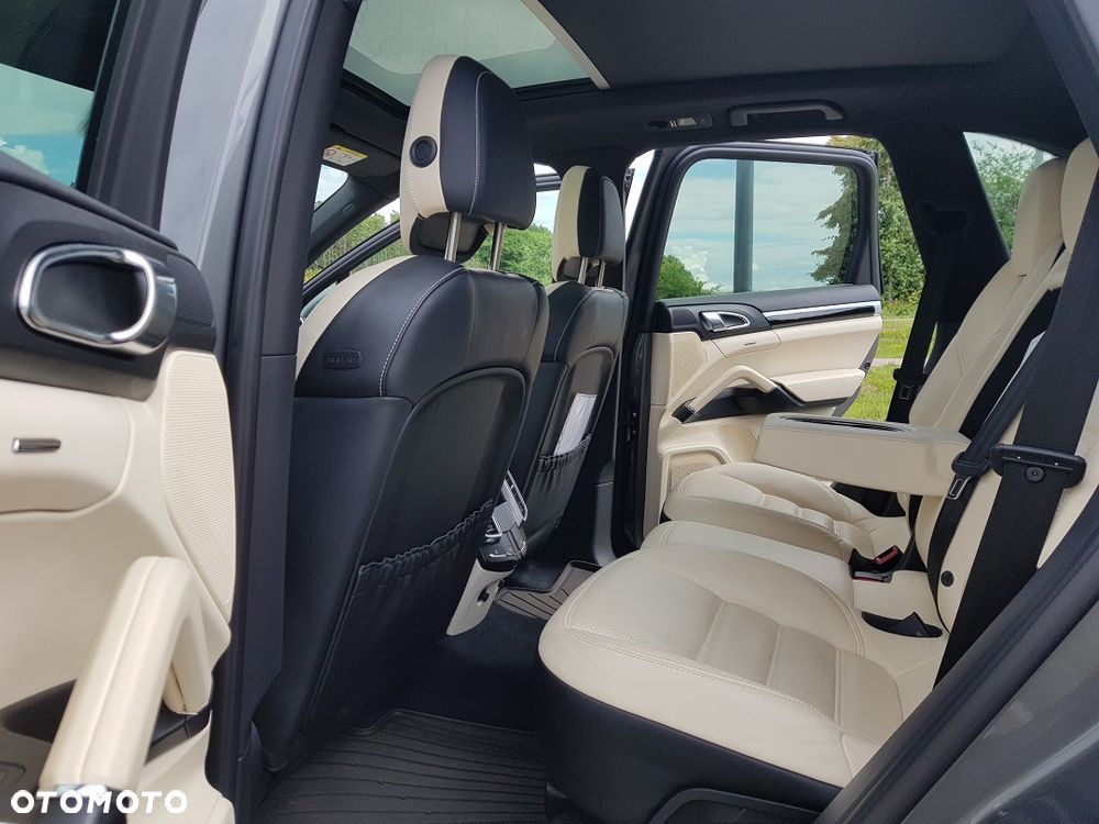Porsche Cayenne S Diesel - 28