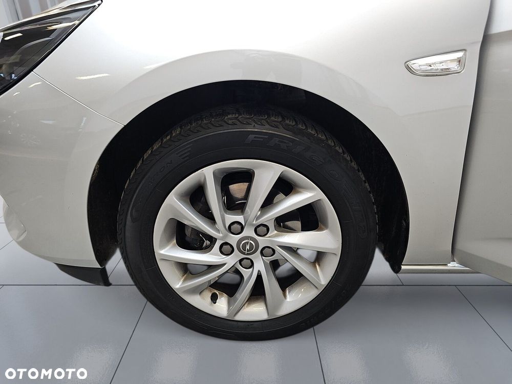 Opel Astra V 1.2 T Edition S&S - 31