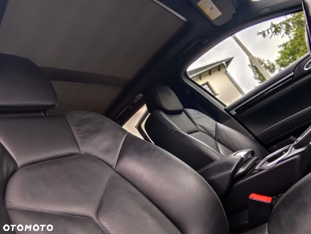 Porsche Cayenne Platinum Edition - 29