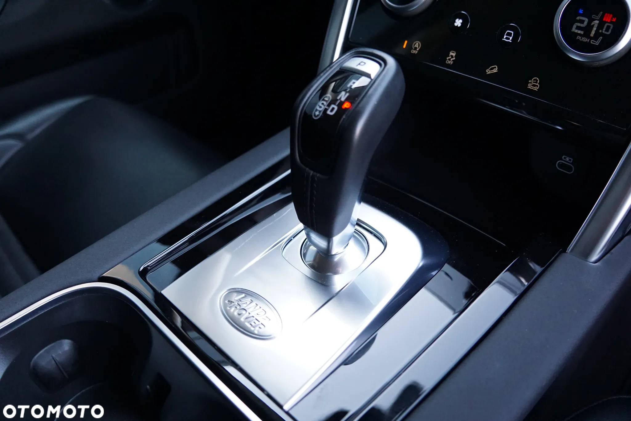 Land Rover Discovery Sport - 33