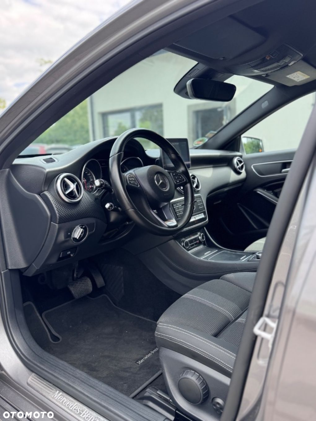 Mercedes-Benz Klasa A 180 CDI 7G-DCT AMG Line - 22