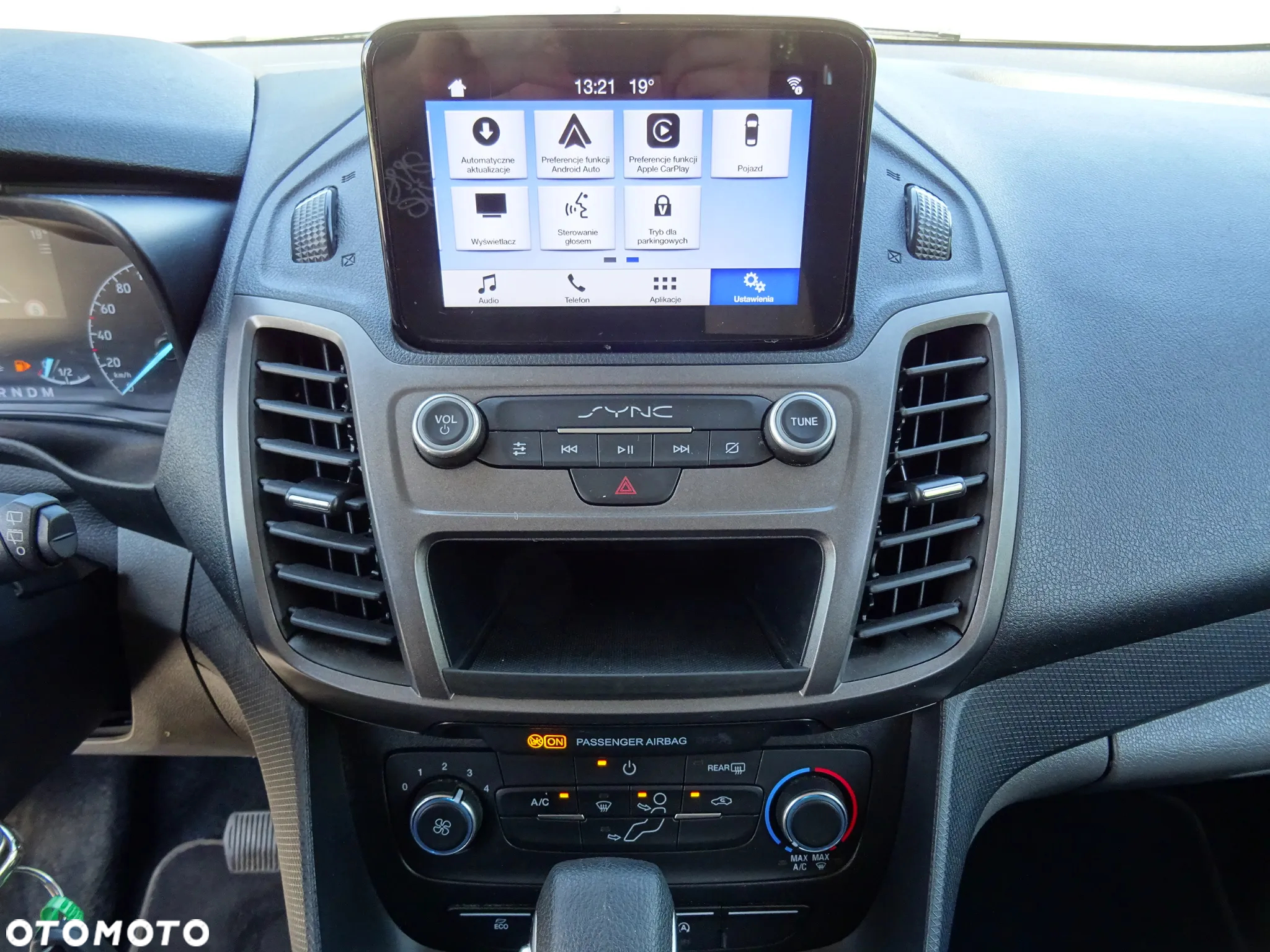 Ford Tourneo Connect 1.5TDCi Start-Stop Titanium - 20
