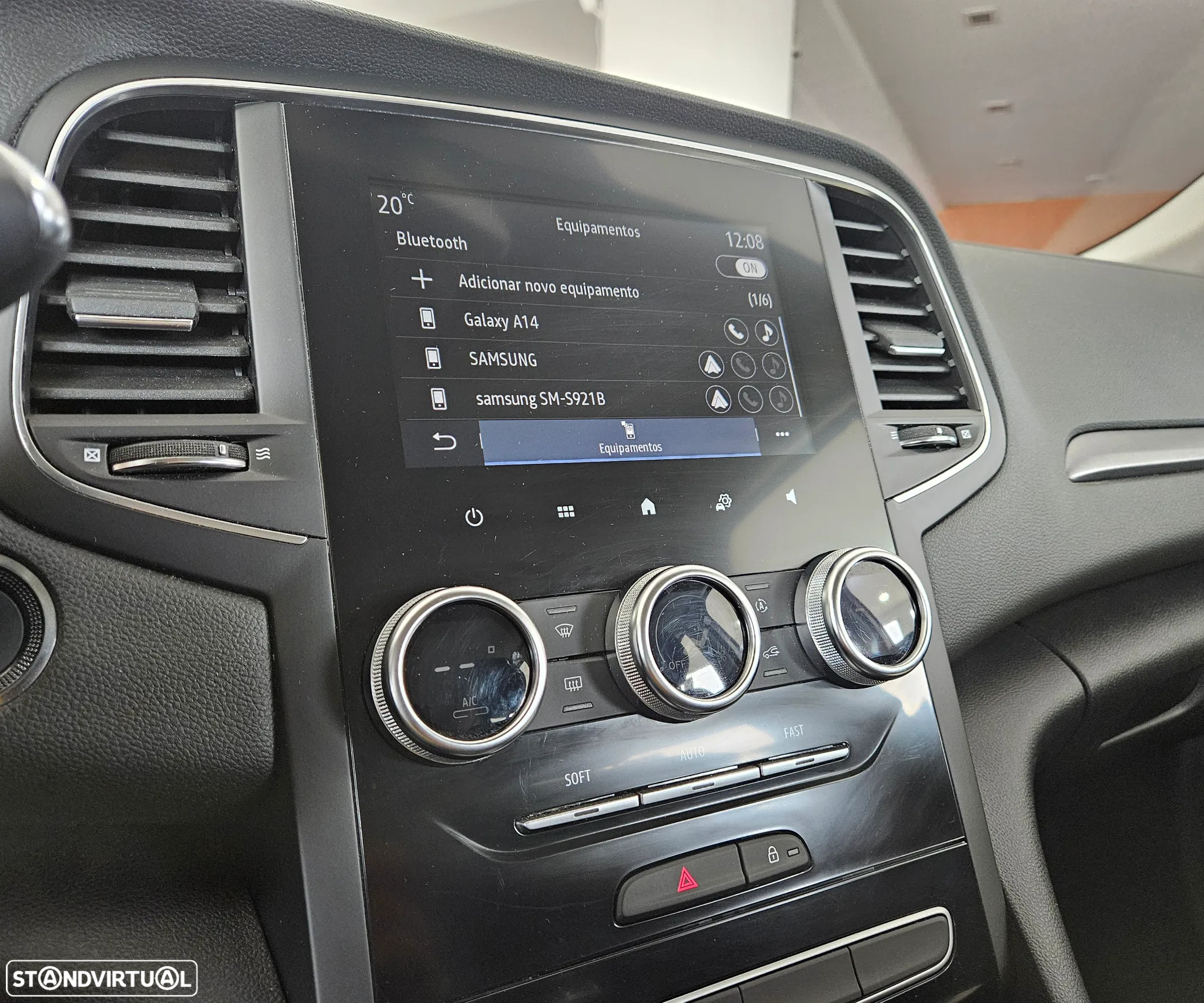 Renault Mégane Sport Tourer TCe 115 GPF ZEN - 27