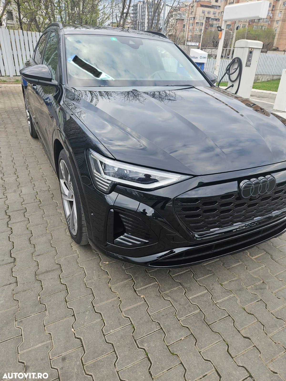 Audi Q8 e-tron 55 quattro S Line - 24