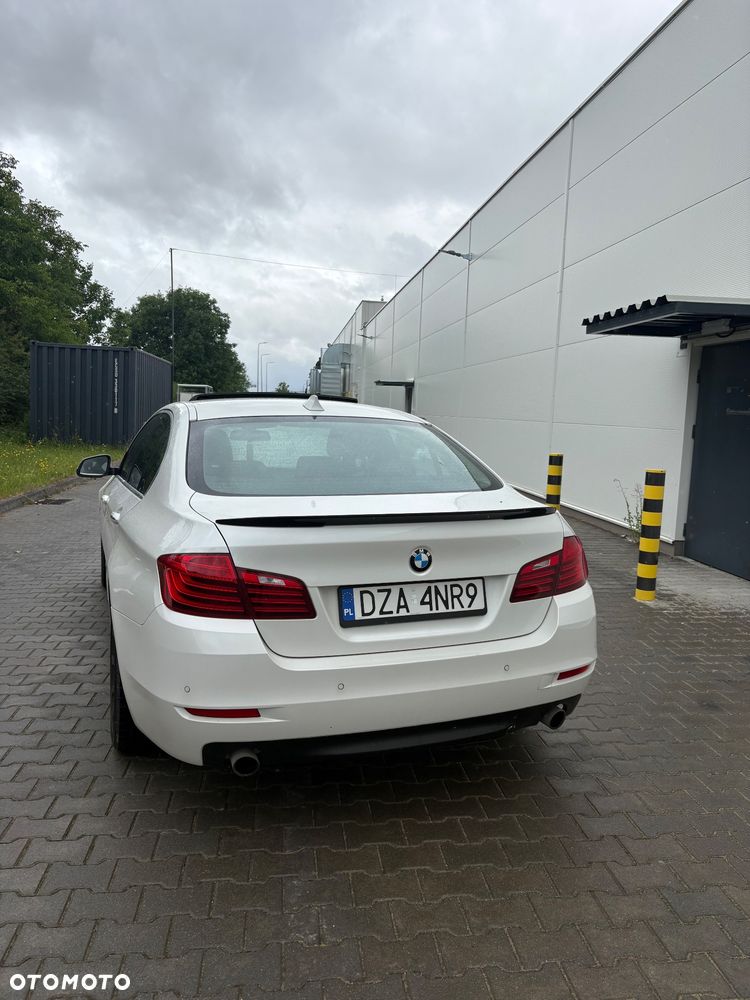 BMW Seria 5 535i xDrive - 10