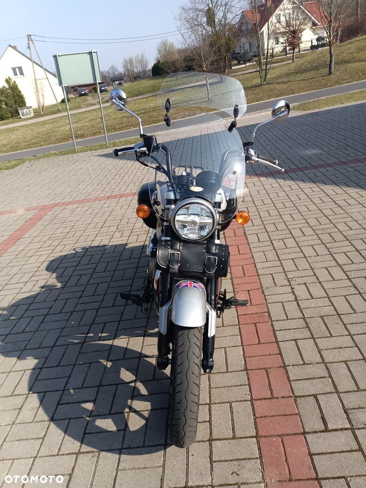 Royal Enfield Super Meteor - 12