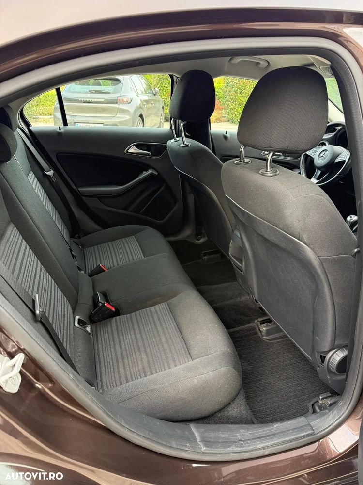 Mercedes-Benz A 160 d - 10