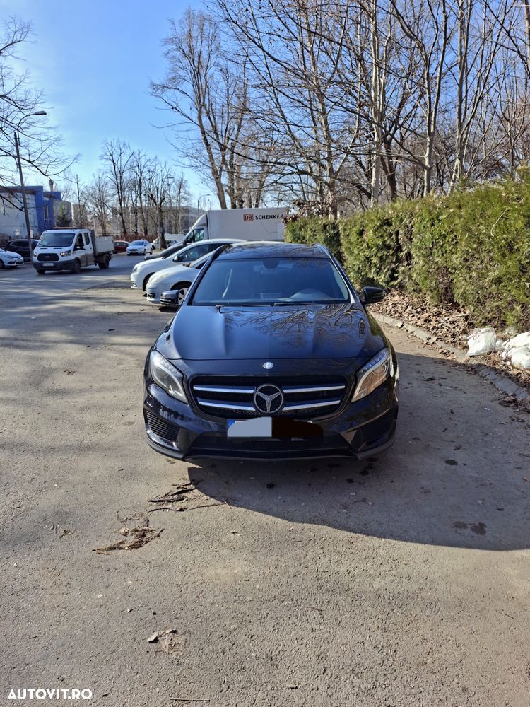 Mercedes-Benz GLA - 1
