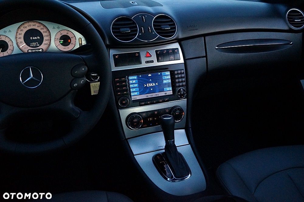 Mercedes-Benz CLK 220 CDI Automatik Avantgarde - 28